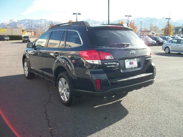 Subaru Outback 4WD Crew Cab 130 LTZ Sport Utility