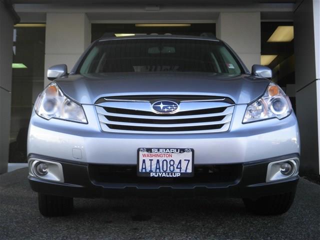 Subaru Outback 2012 photo 4