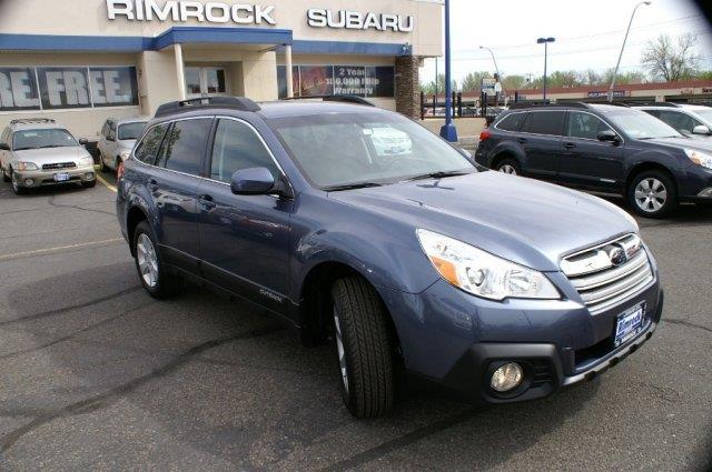 Subaru Outback 2013 photo 2