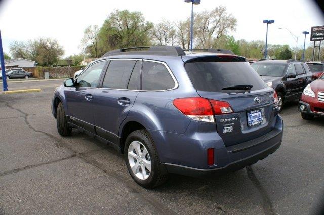 Subaru Outback 2013 photo 4
