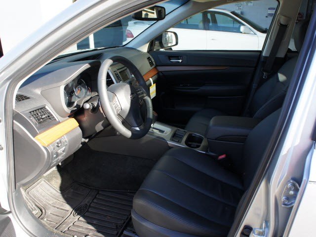 Subaru Outback 2013 photo 3