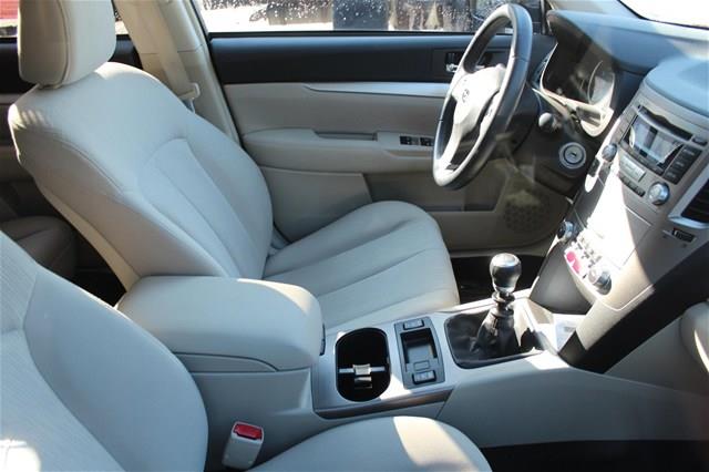 Subaru Outback 2.3T Sedan 4D SUV