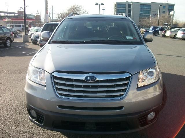 Subaru Tribeca LX - Great Gas Mileage Sport Utility