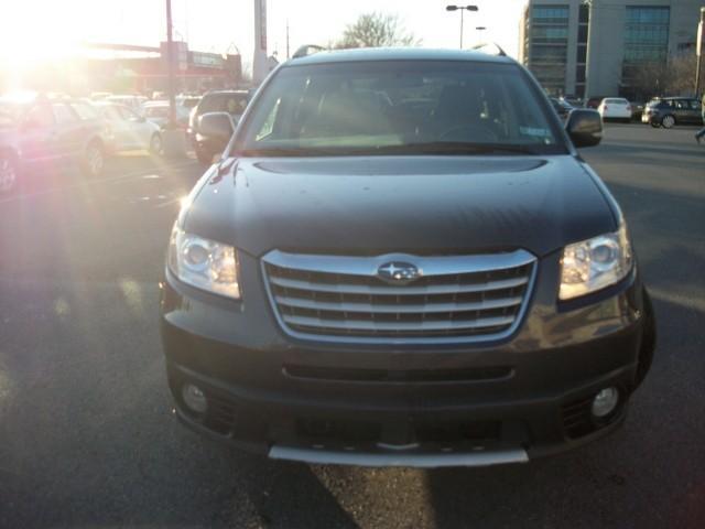 Subaru Tribeca LX - Great Gas Mileage Sport Utility