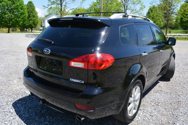 Subaru Tribeca 2010 photo 1