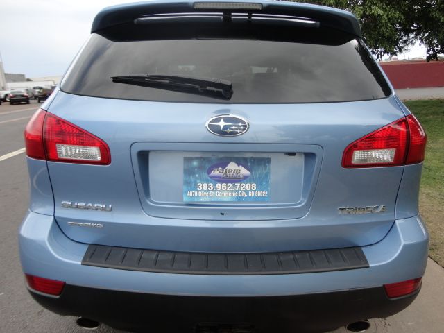 Subaru Tribeca 2011 photo 4