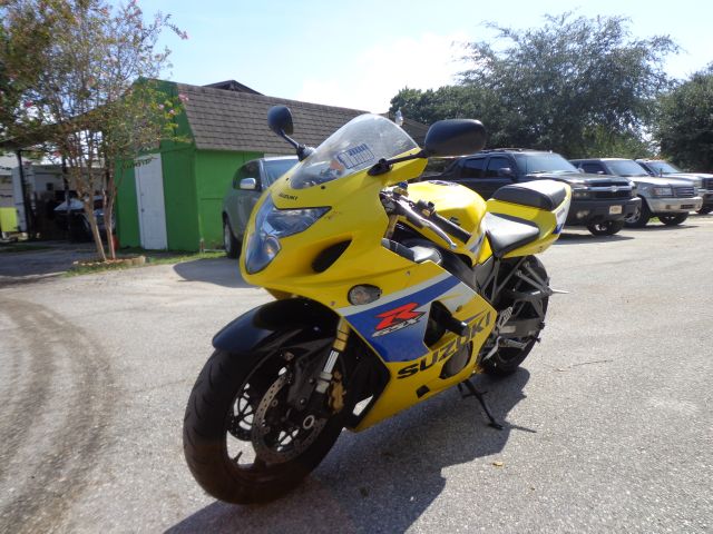 Suzuki 600 2005 photo 3