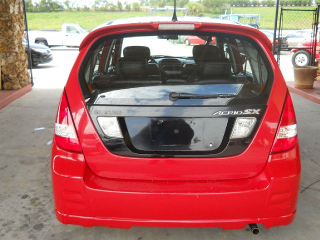 Suzuki Aerio 2003 photo 3