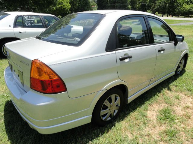 Suzuki Aerio 2003 photo 4