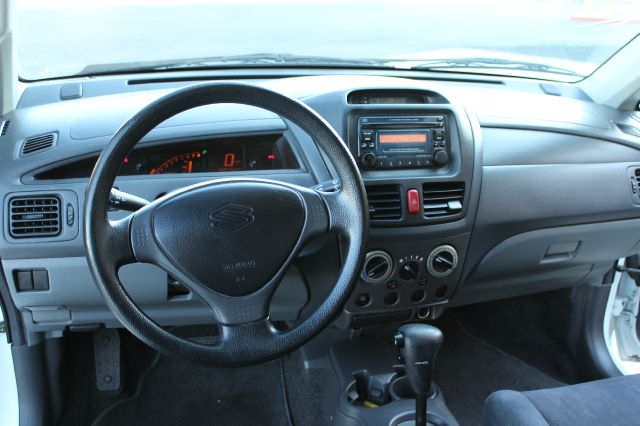 Suzuki Aerio 2003 photo 7