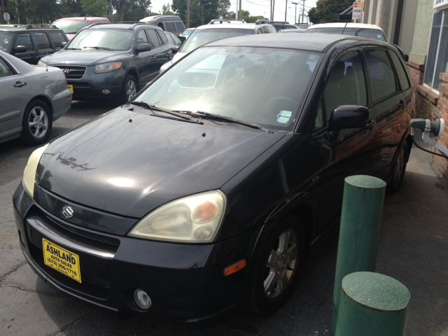 Suzuki Aerio 2003 photo 2