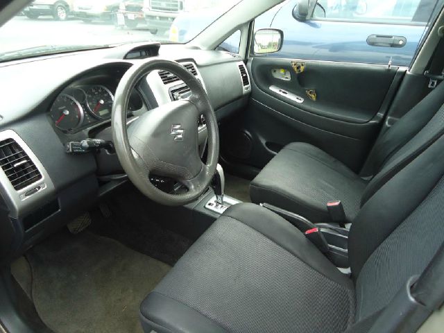 Suzuki Aerio 2005 photo 4