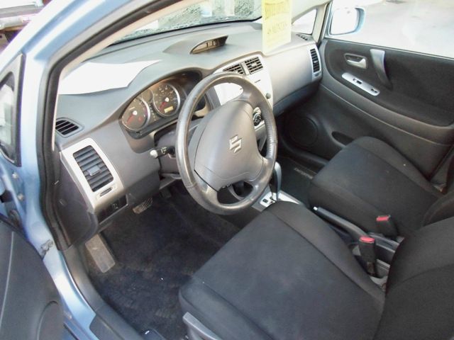Suzuki Aerio 2006 photo 3