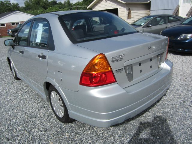 Suzuki Aerio 2006 photo 1