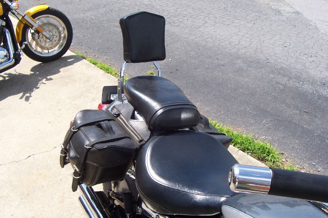 Suzuki BOULEVARD C50 2006 photo 1