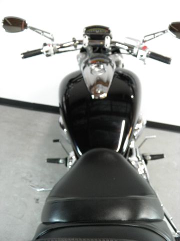 Suzuki BOULEVARD M109R 2006 photo 15