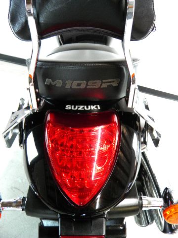 Suzuki BOULEVARD M109R 2006 photo 17