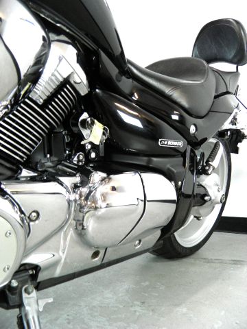 Suzuki BOULEVARD M109R 2006 photo 2