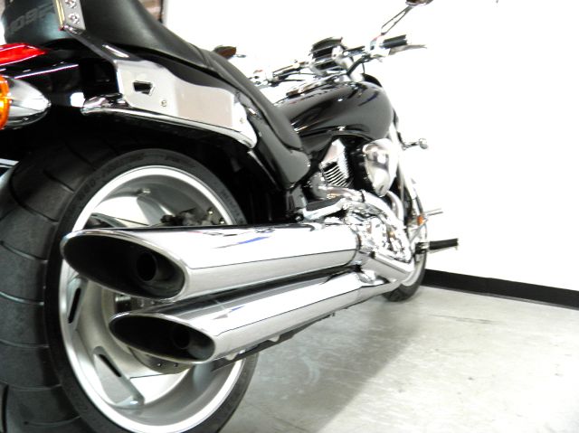Suzuki BOULEVARD M109R 2006 photo 4