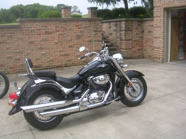 Suzuki Boulevard 2007 photo 2