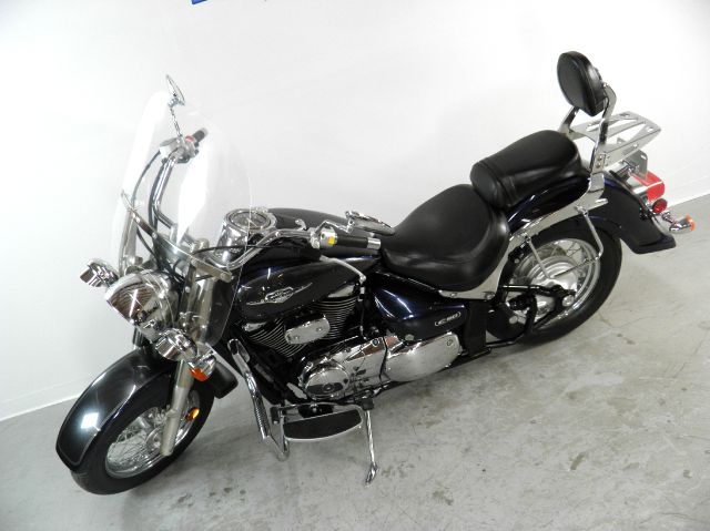 Suzuki BOULEVARD C50 2006 photo 1