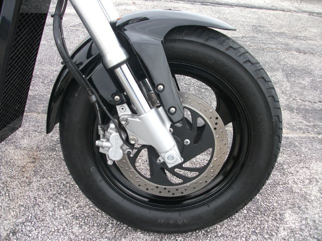 Suzuki Boulevard M50 2008 photo 1