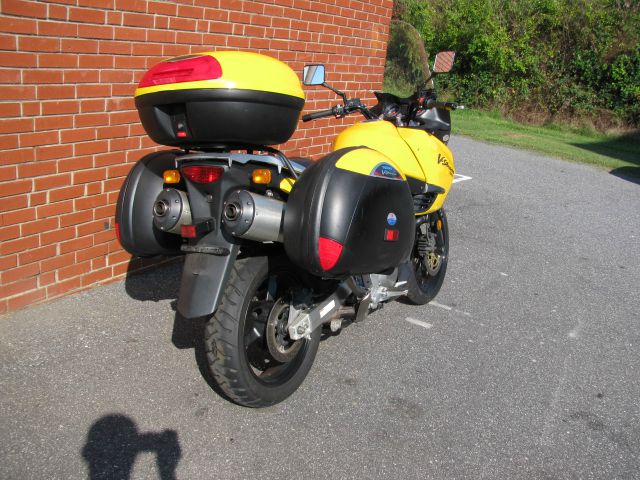Suzuki DL1000 VStrom 2003 photo 1