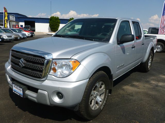 Suzuki Equator 2011 photo 4