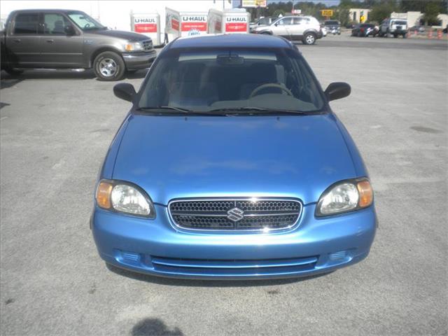 Suzuki Esteem 2000 photo 3