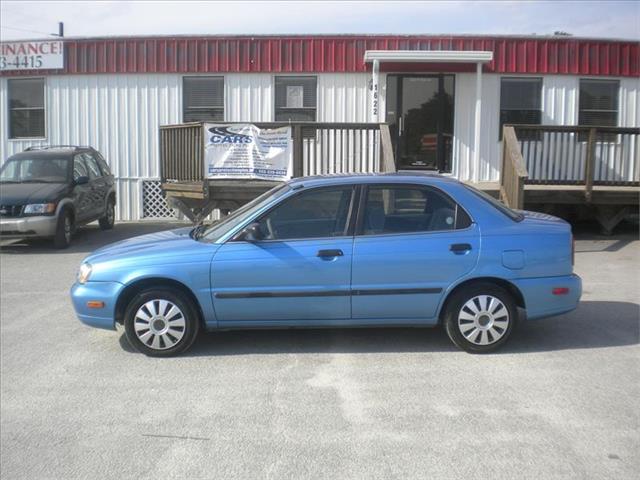 Suzuki Esteem 2000 photo 4