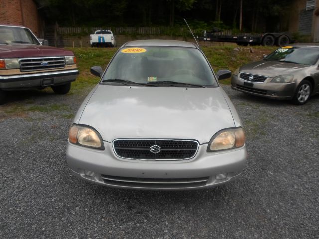Suzuki Esteem 2000 photo 4