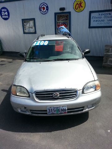 Suzuki Esteem 2001 photo 4