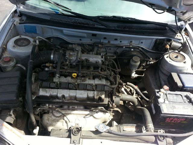 Suzuki Esteem 2001 photo 5