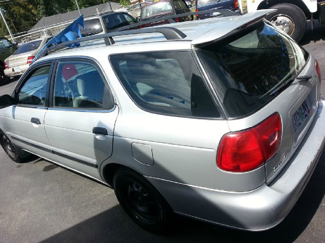 Suzuki Esteem 2001 photo 7