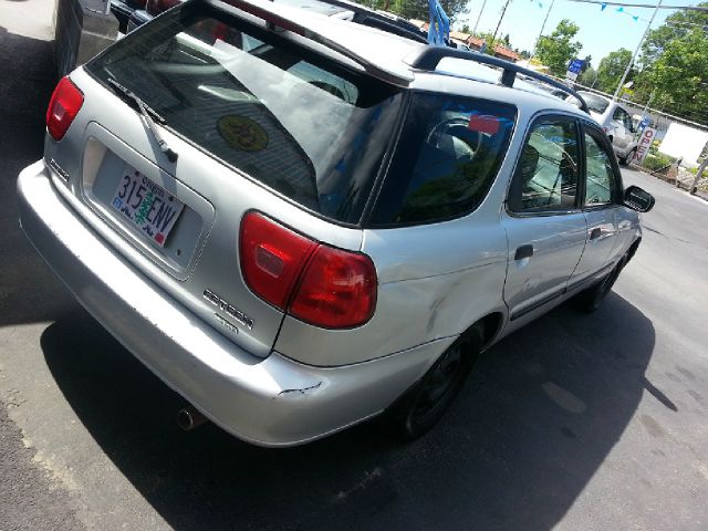Suzuki Esteem 2001 photo 9