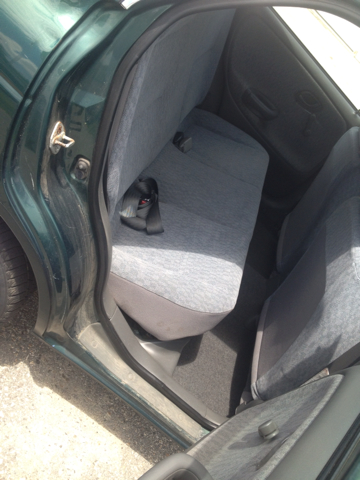 Suzuki Esteem Wagon 2001 photo 1