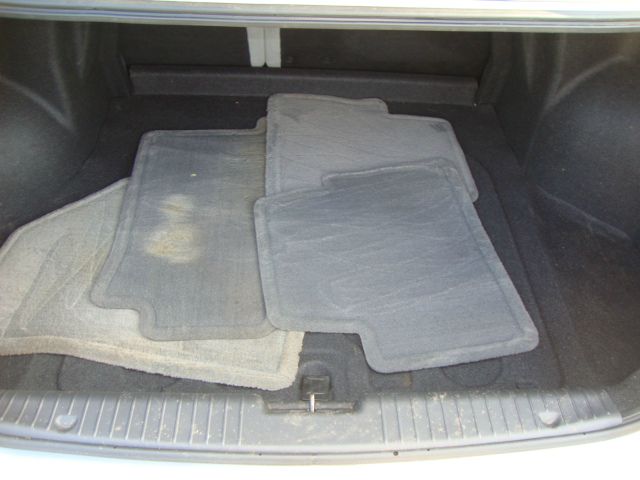 Suzuki Forenza XR Sedan