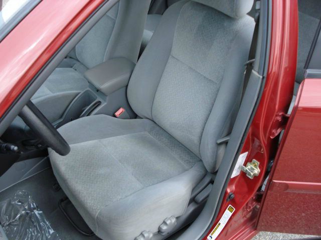 Suzuki Forenza 2004 photo 12