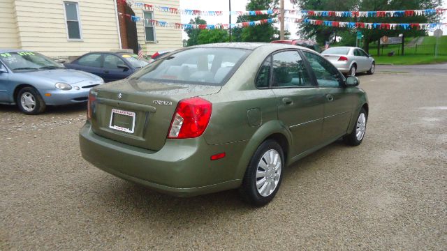 Suzuki Forenza XR Sedan