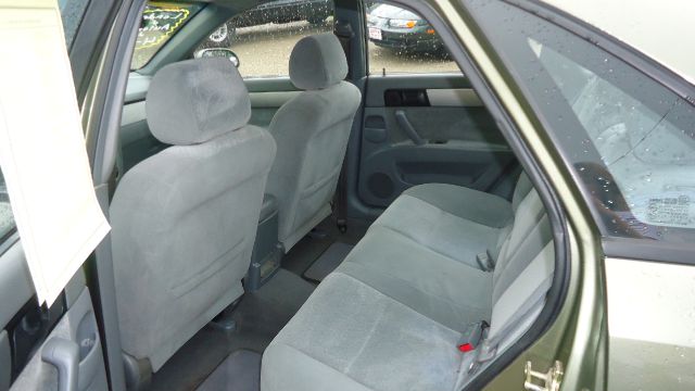 Suzuki Forenza 2004 photo 1