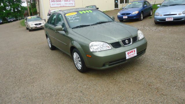 Suzuki Forenza 2004 photo 7