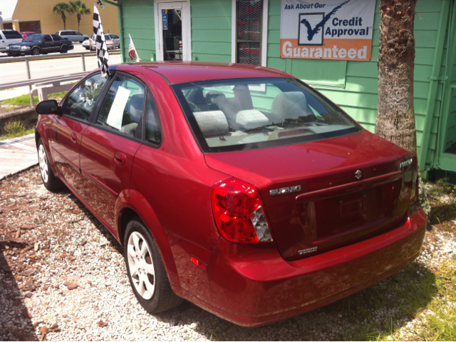 Suzuki Forenza 2004 photo 3