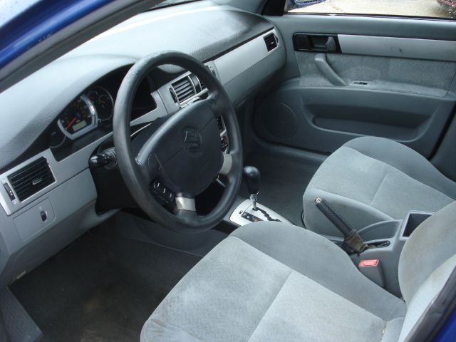 Suzuki Forenza XR Sedan