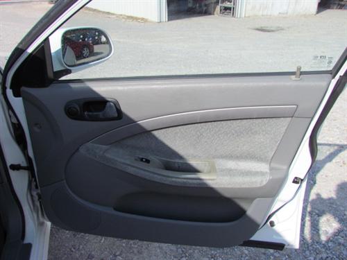 Suzuki Forenza 2005 photo 1