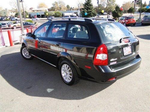 Suzuki Forenza 2005 photo 2