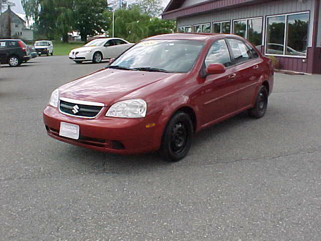 Suzuki Forenza Base Sedan