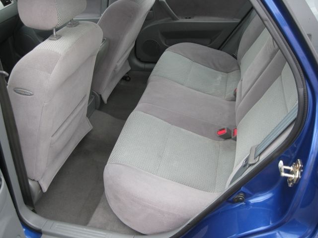 Suzuki Forenza 2006 photo 9