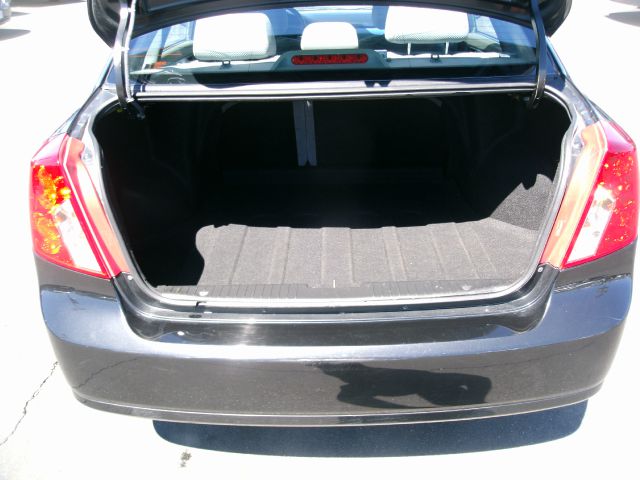 Suzuki Forenza 2006 photo 6
