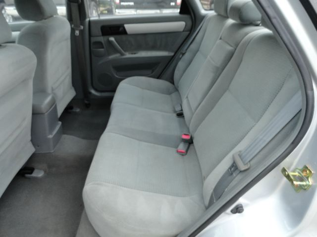 Suzuki Forenza 2006 photo 7