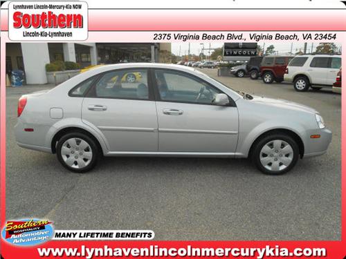 Suzuki Forenza 2007 photo 1